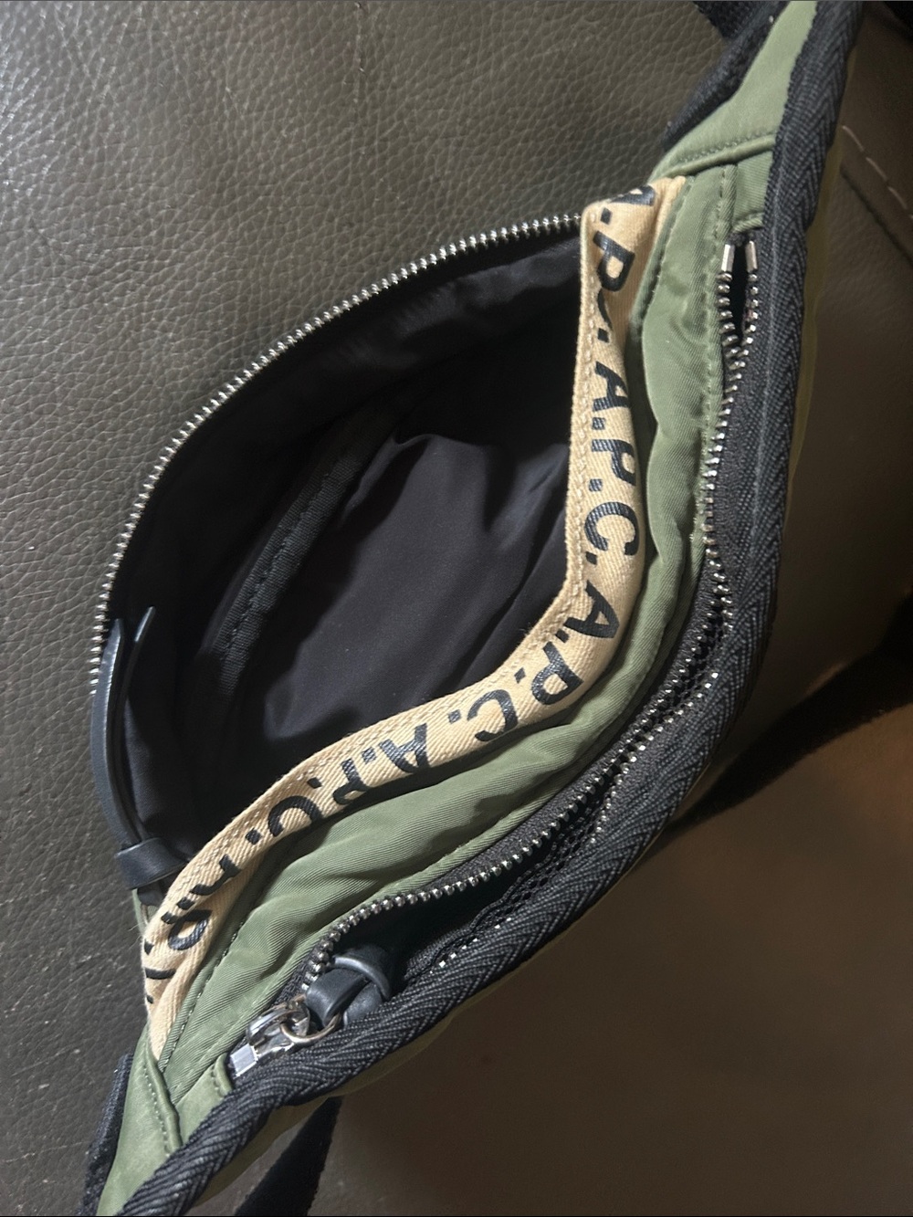 A.P.C. Olive Green Men's Waist Bag GUC - Picture 6 of 11